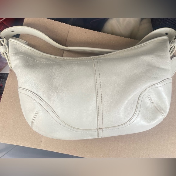 Coach Soho Large Ivory Glove Leather Hobo Shoulder Bag 9464 Y2K🔥 - Picture 2 of 15